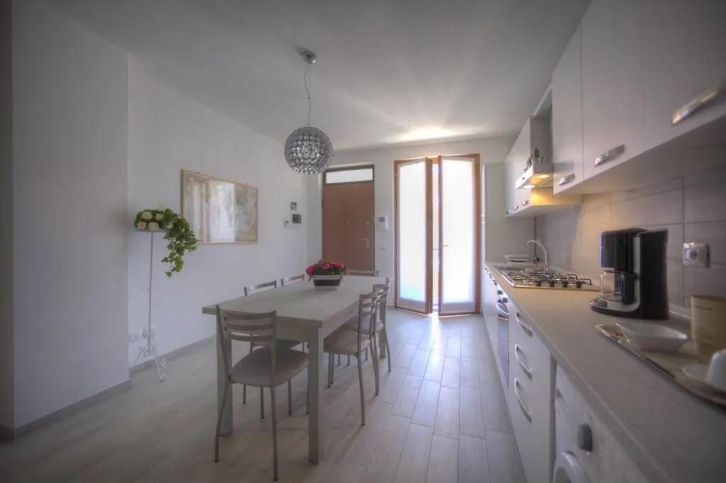 Holidays Alle Rose Peschiera del Garda